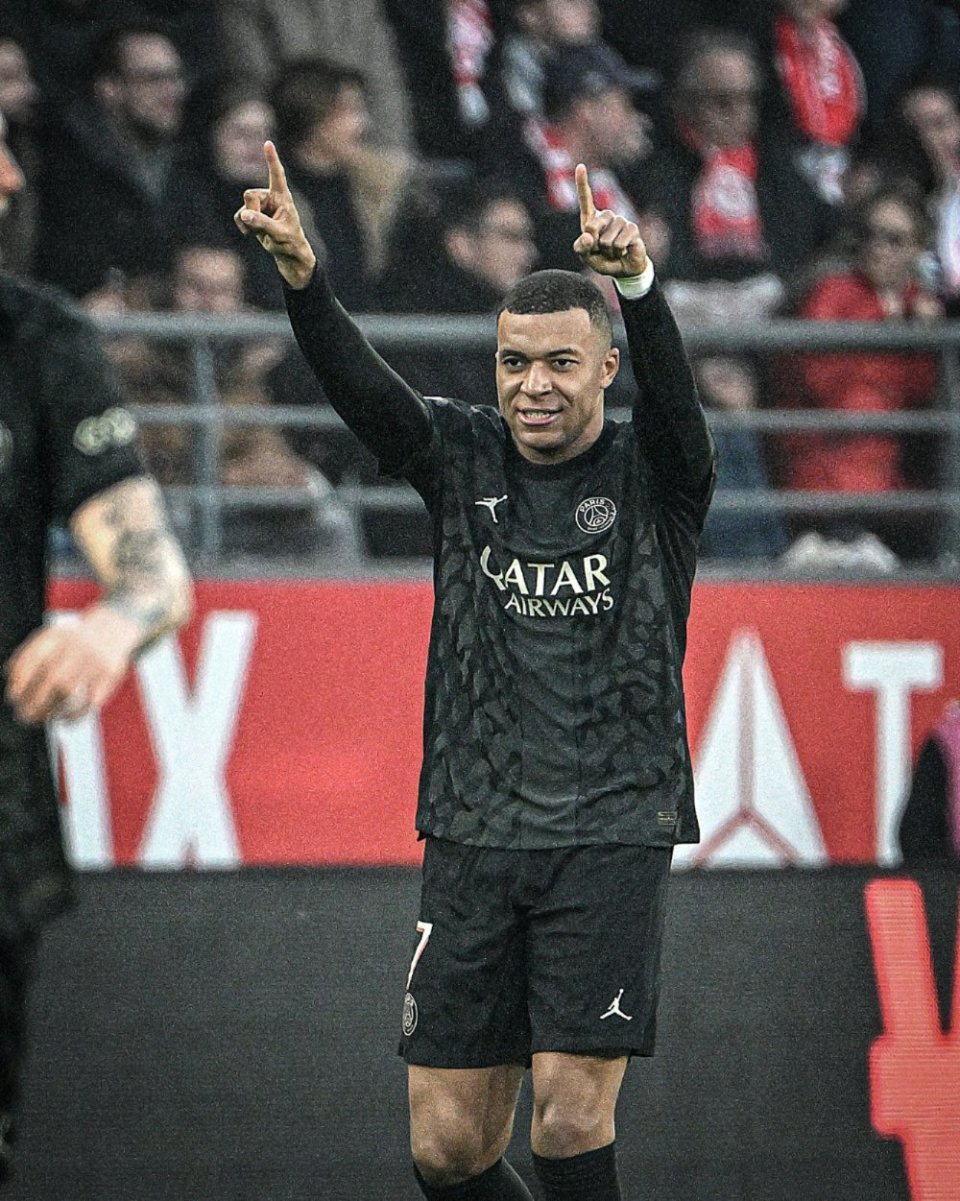 榜首战！中国女排赢酣畅淋漓一胜 李盈莹的替补揽得分王（榜首对决！中国女排畅快大胜，李盈莹替补勇夺得分王）