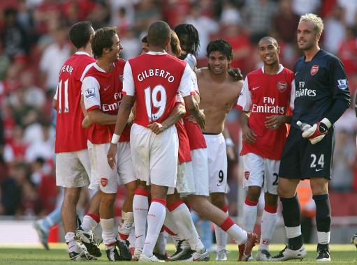 爆冷输江苏后再惨败广州！辽篮一输到底：冲击前八悬了？（连续不敌江苏又惨败广州，辽篮颓势难止：前八前景告急？）