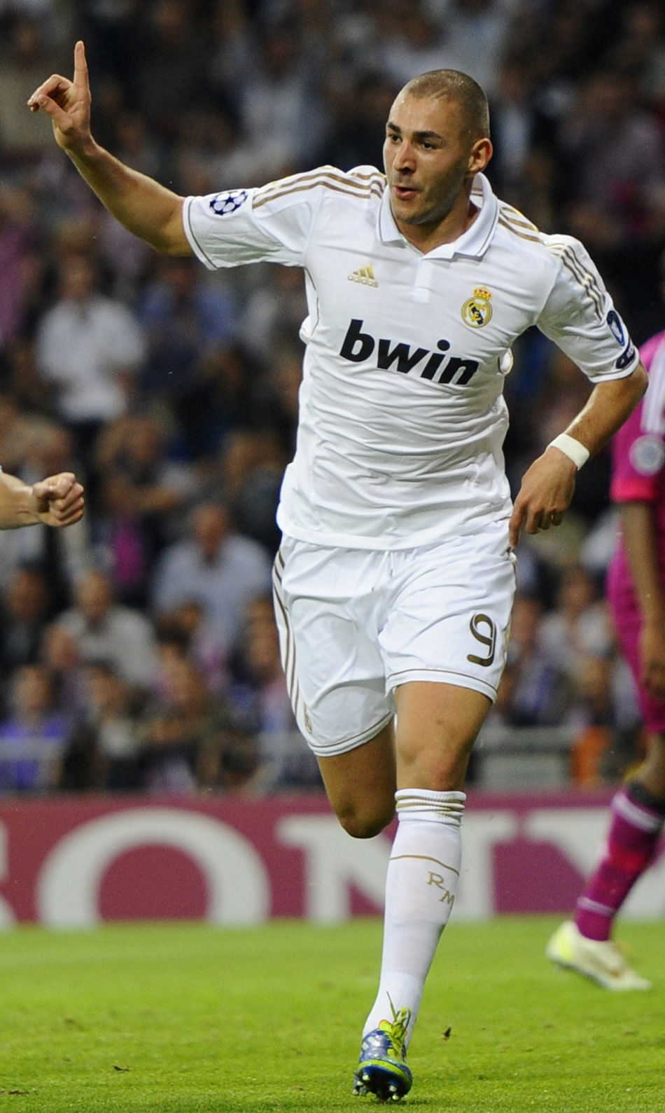 国安vs麦克阿瑟：塞尔吉尼奥、张玉宁首发，方昊、张源出战（北京国安对阵麦克阿瑟：塞尔吉尼奥、张玉宁首发，方昊与张源登场）